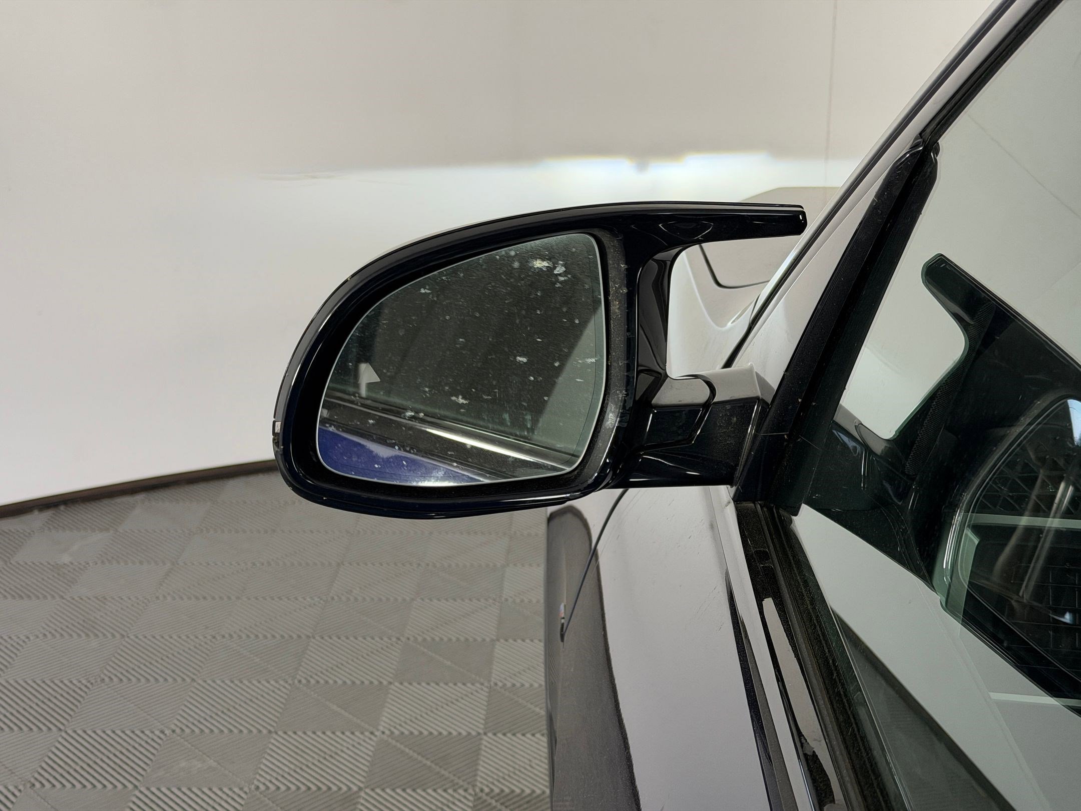 New 2026 BMW X7 M60i image 22