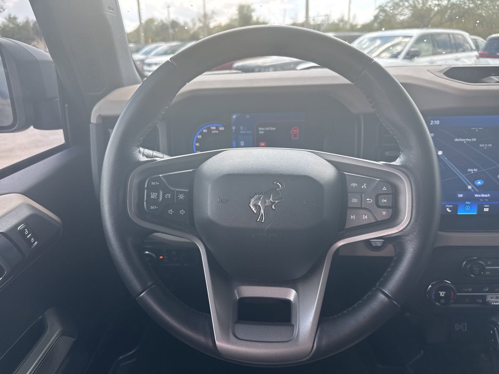 Used 2023 Ford Bronco Wildtrak image 23