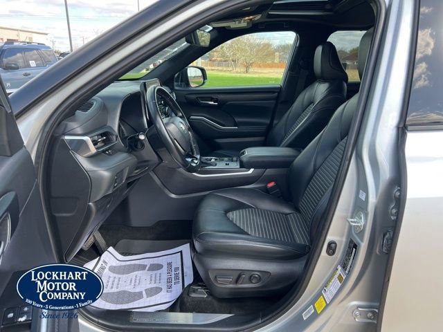 Used 2021 Toyota Highlander XSE image 10