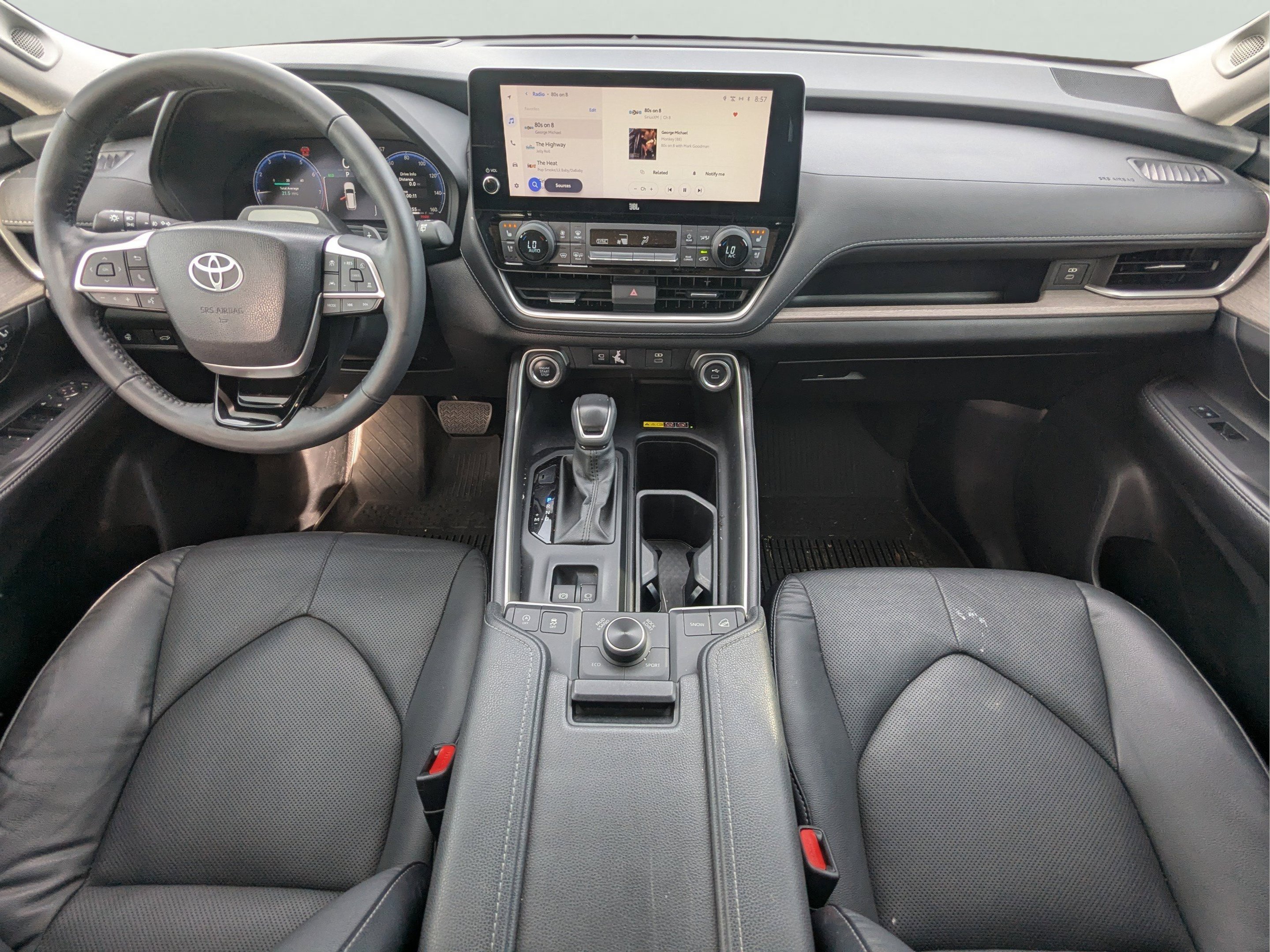 Used 2024 Toyota Grand Highlander AWD image 16