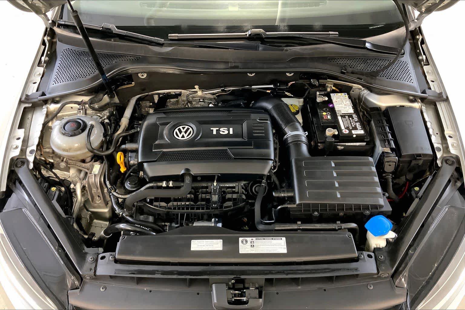 Used 2018 Volkswagen Golf SE FWD image 30
