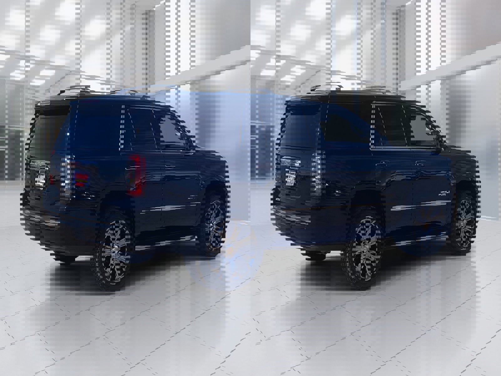 Used 2018 GMC Yukon Denali w/ Open Road Package image 6