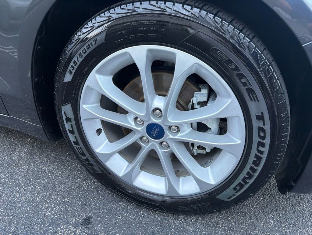 Used 2019 Ford Fusion SE FWD image 8