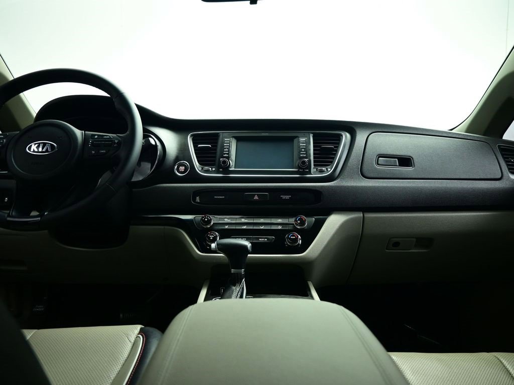 Certified 2020 Kia Sedona EX image 7