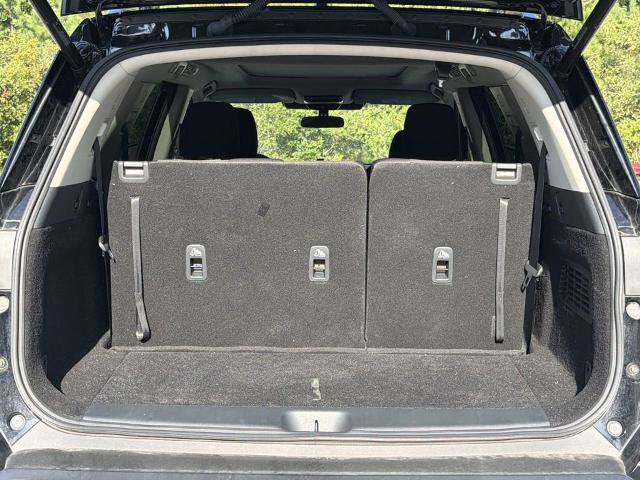 Certified 2025 Nissan Pathfinder SV w/ SV Premium Package FWD image 25