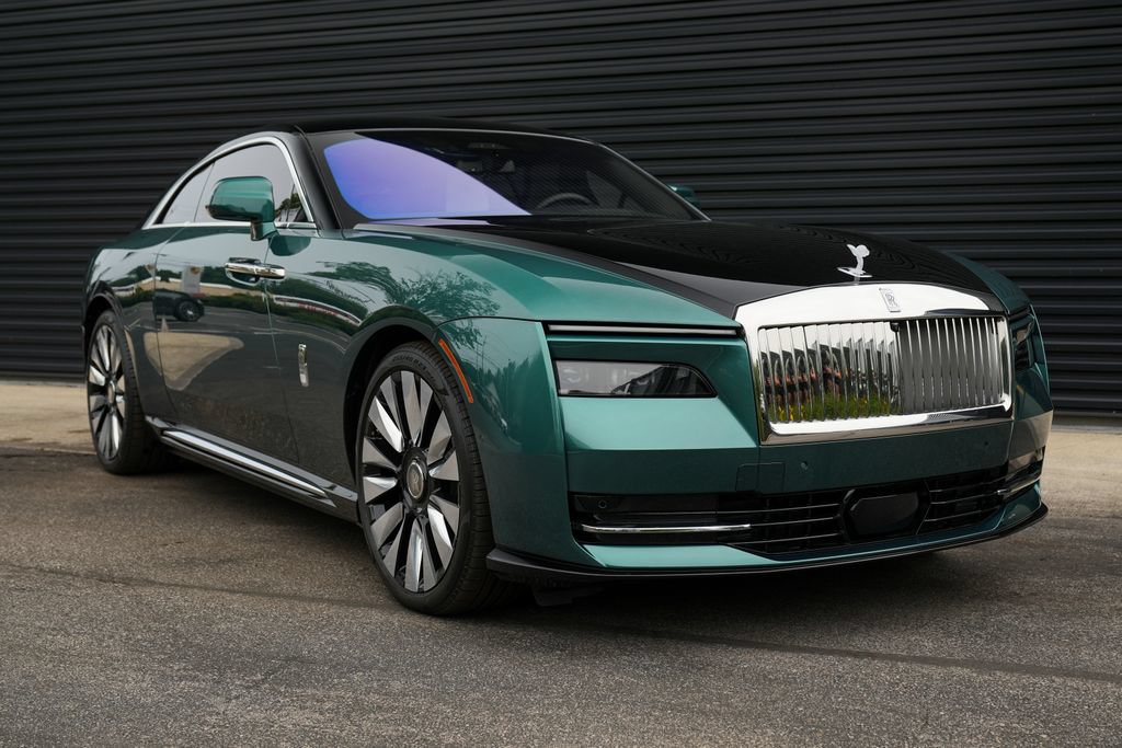 Used 2024 Rolls-Royce Spectre w/ Spectre Launch Package AWD/4WD image 37