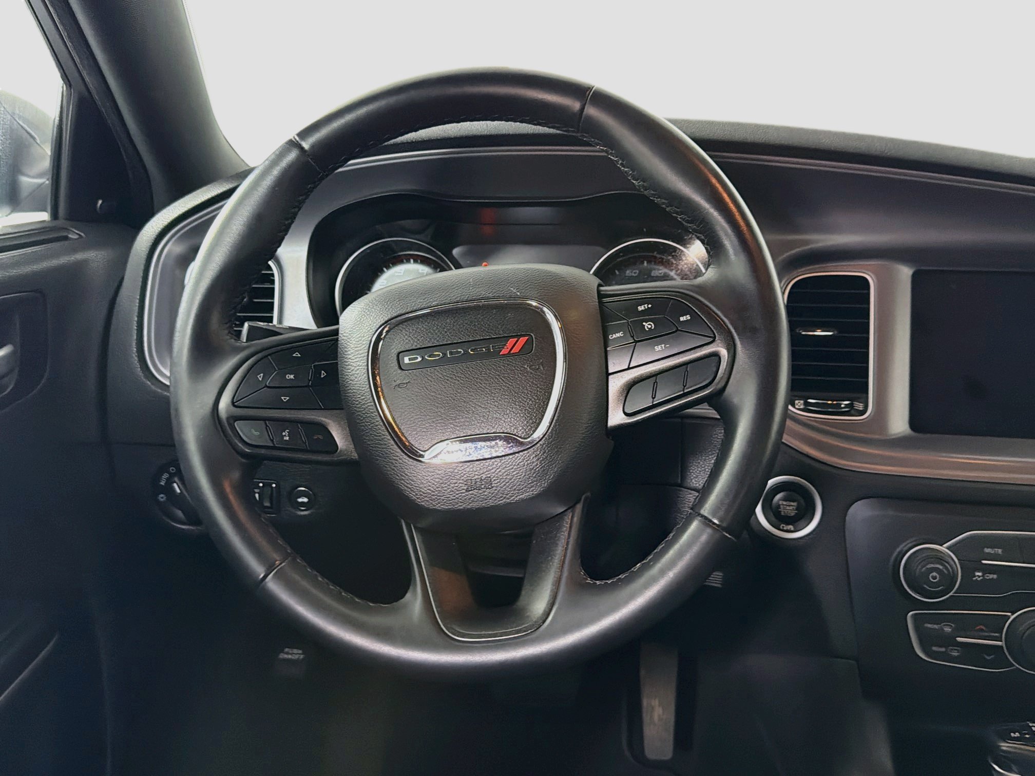 Used 2023 Dodge Charger SXT RWD image 17