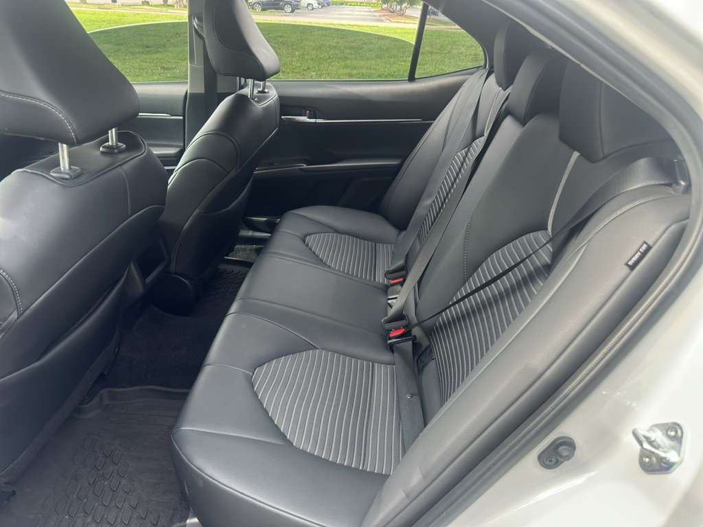 Used 2024 Toyota Camry SE FWD image 15