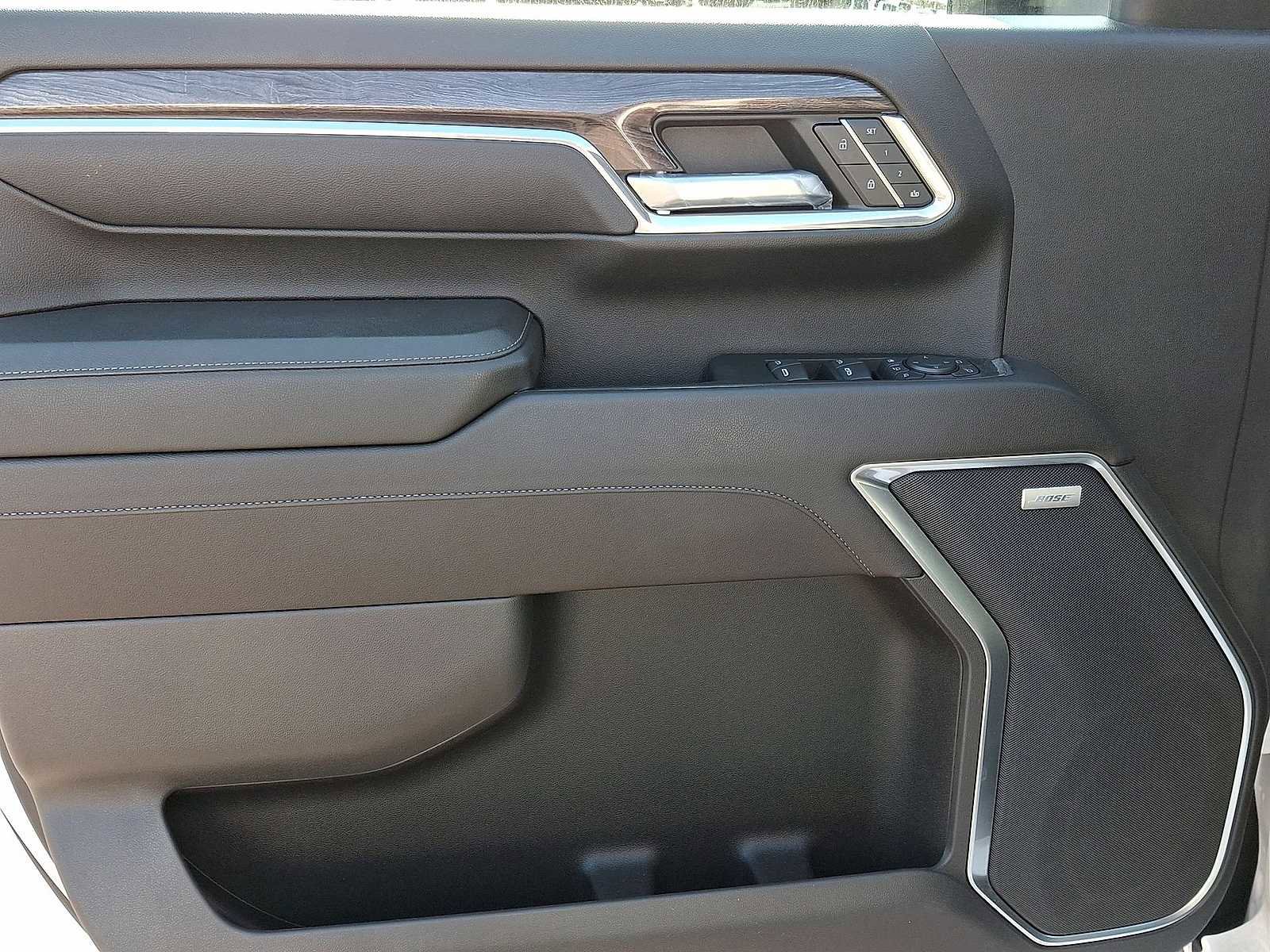 Used 2024 Chevrolet Silverado 3500 LTZ w/ LTZ Convenience Package image 29