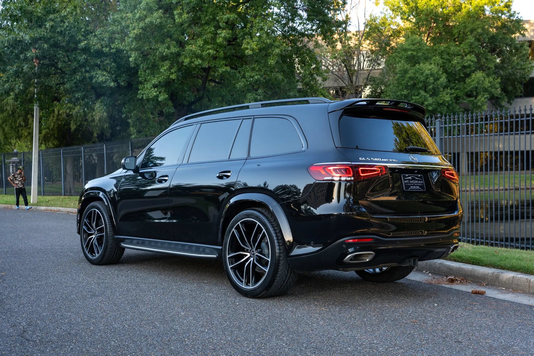 Used 2021 Mercedes-Benz GLS 580 4MATIC image 8