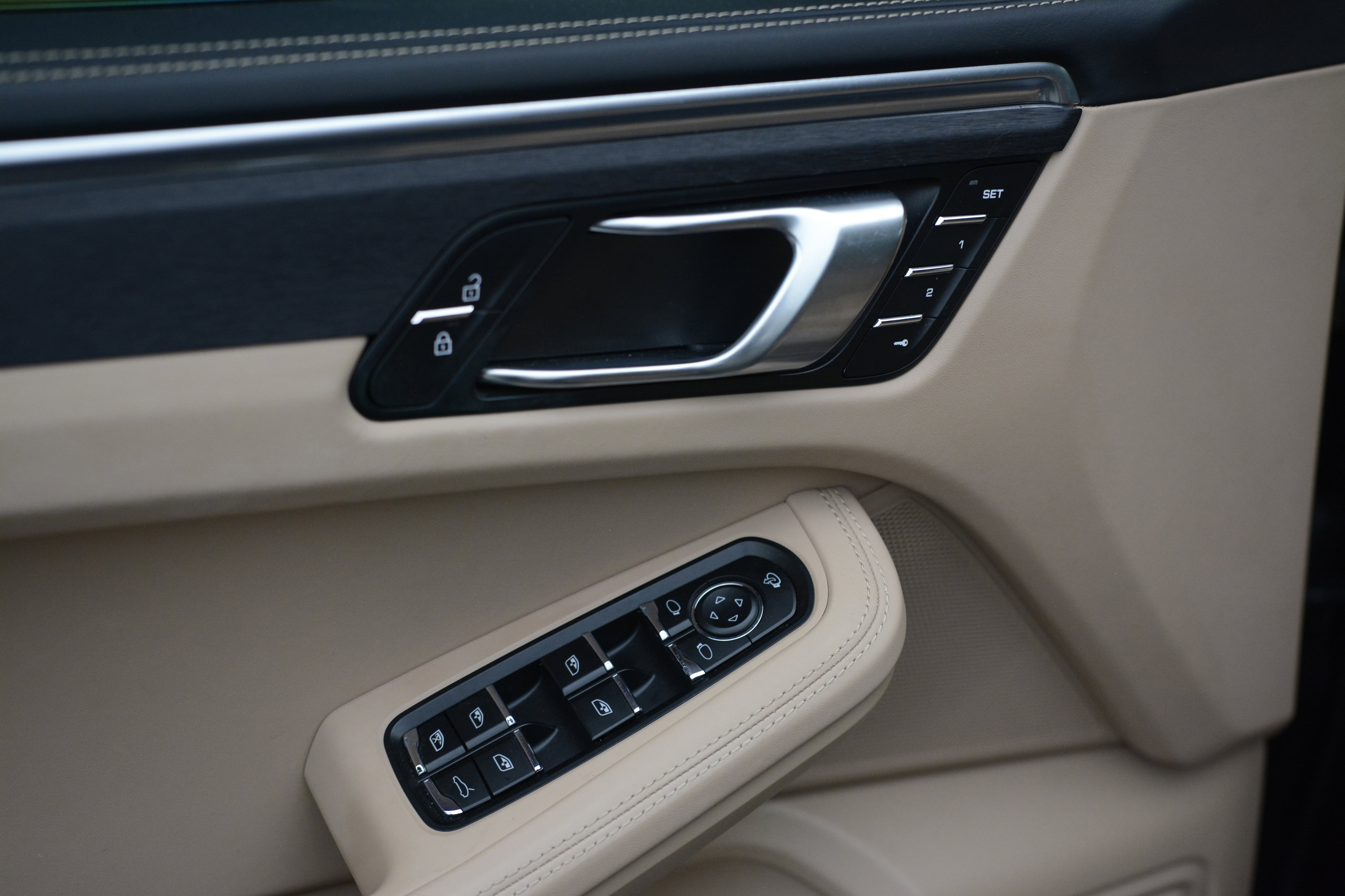 Certified 2023 Porsche Macan GTS AWD/4WD image 14