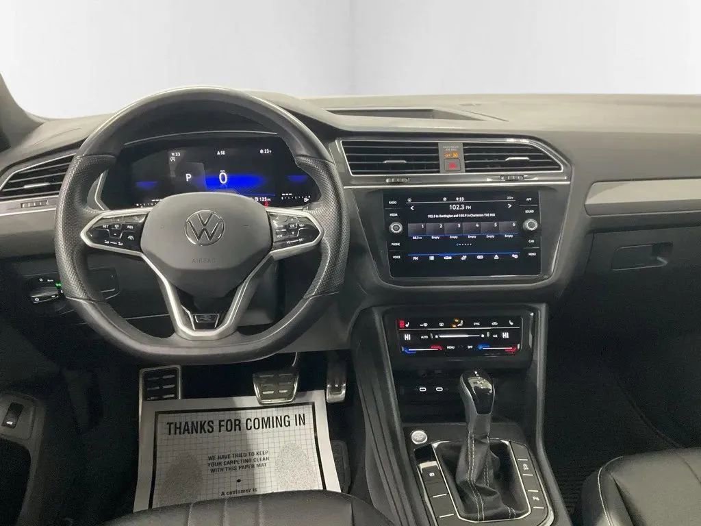 Used 2024 Volkswagen Tiguan SE R-Line image 22