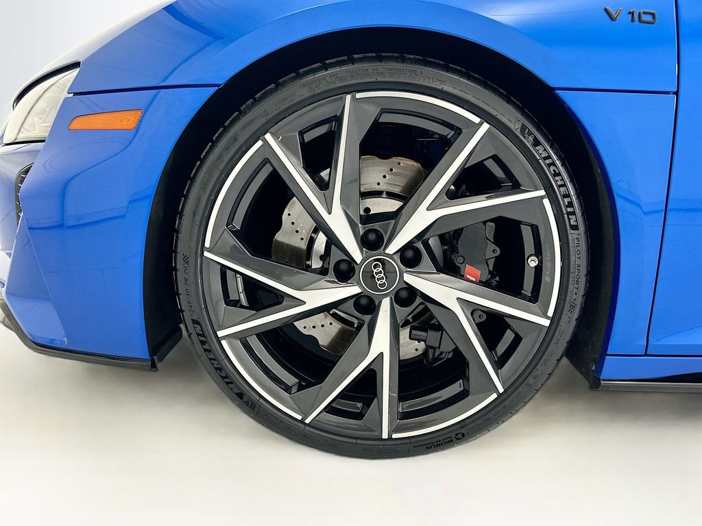 Used 2021 Audi R8 V10 RWD image 25