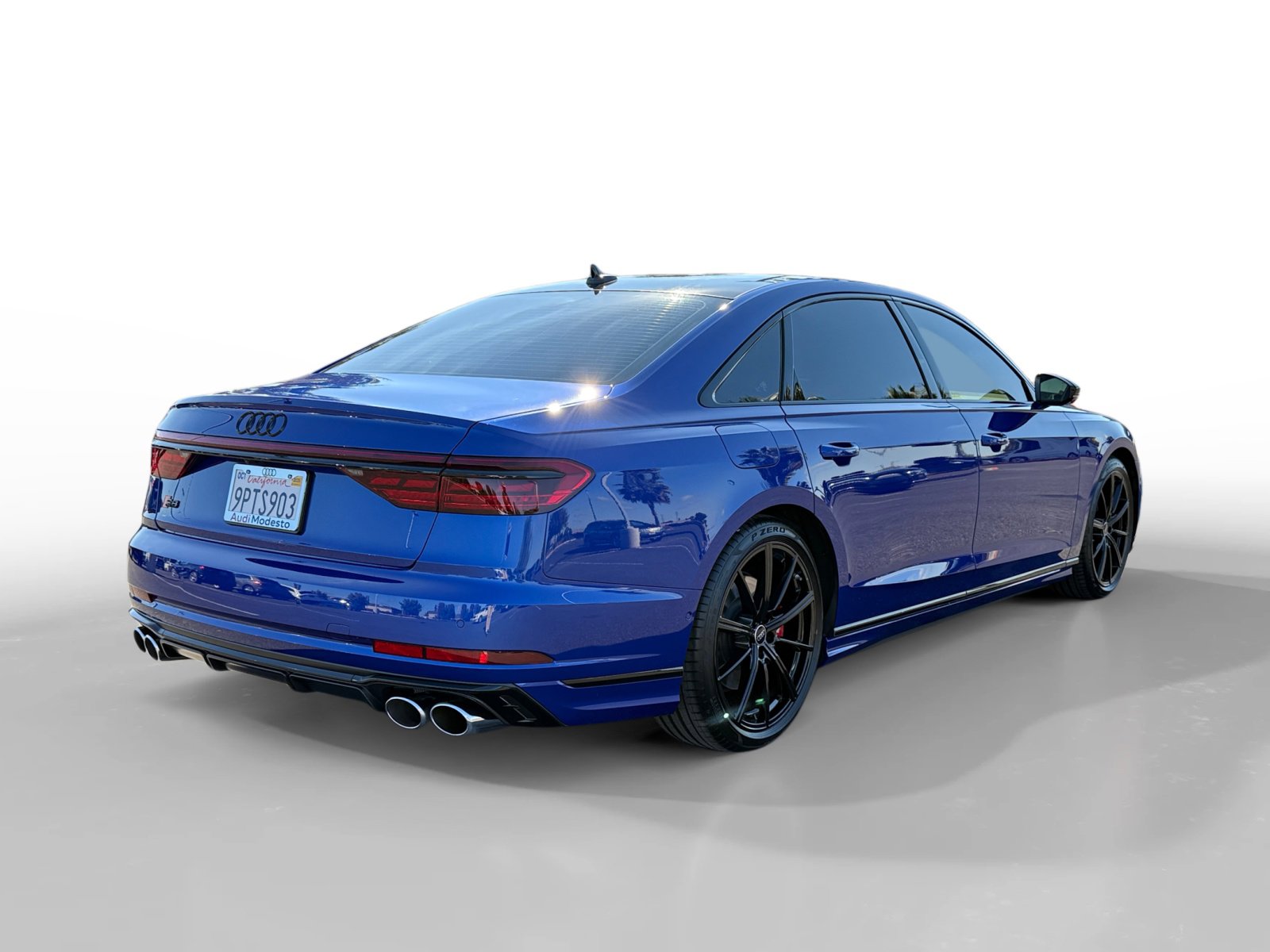 Used 2024 Audi S8 4.0T w/ S8 Black Optic Plus Package image 5