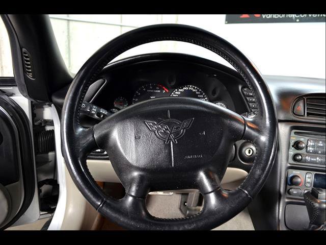 Used 1997 Chevrolet Corvette Coupe w/ Memory Pkg RWD image 13