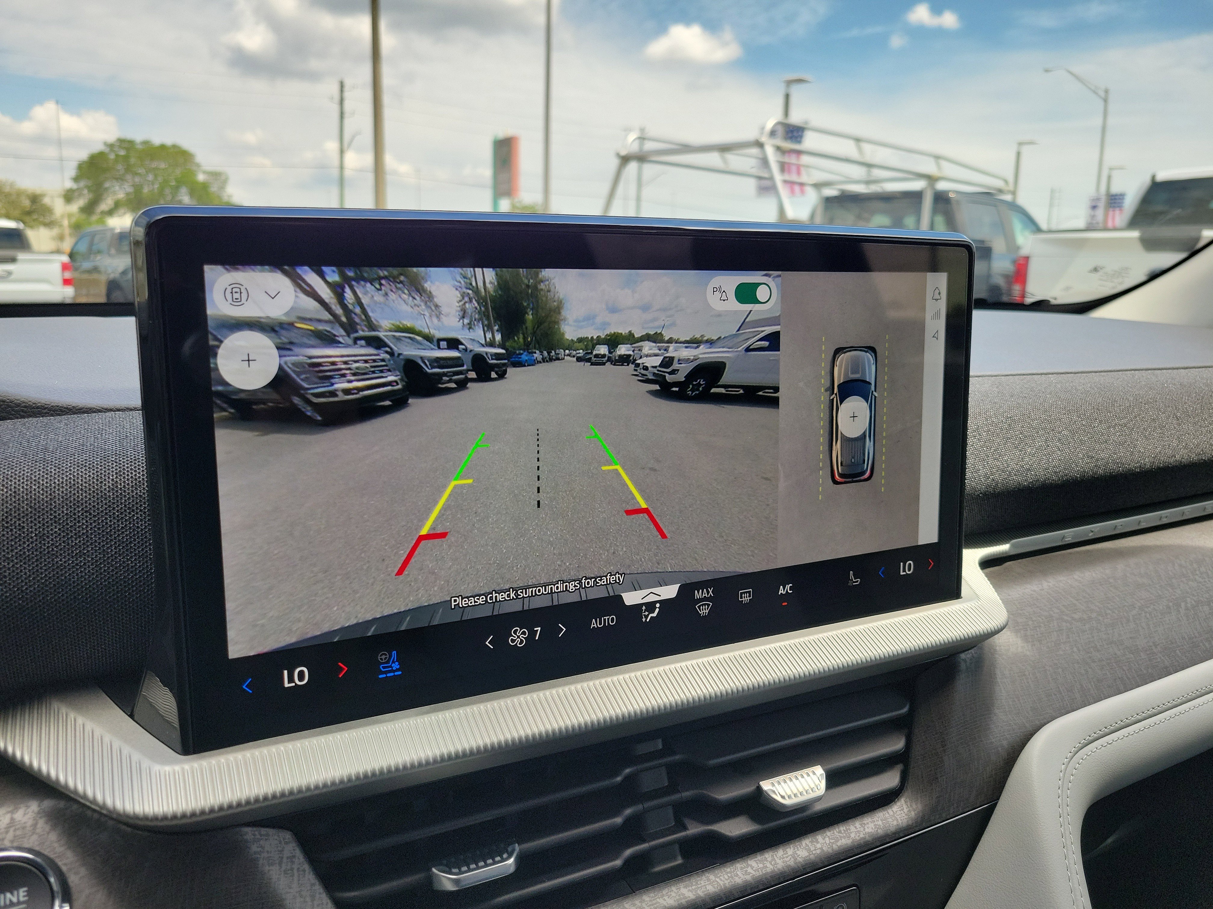 Used 2026 Ford Explorer Platinum w/ LUX Leather Package image 29