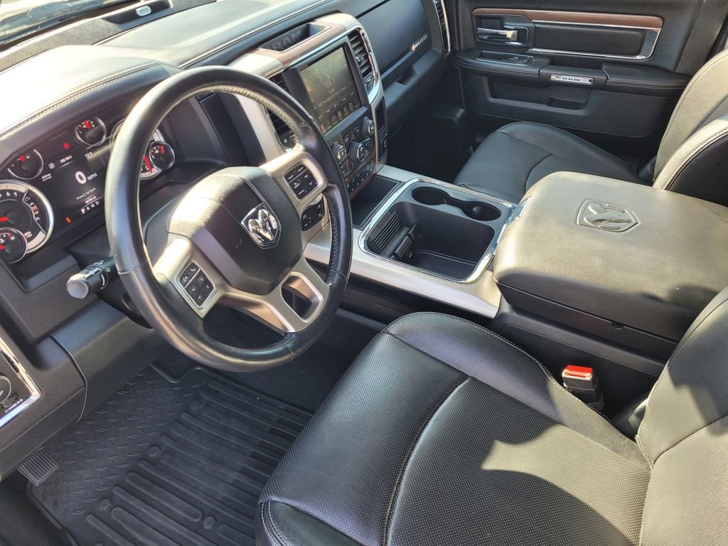Used 2017 RAM 1500 Laramie w/ Convenience Group AWD/4WD image 10
