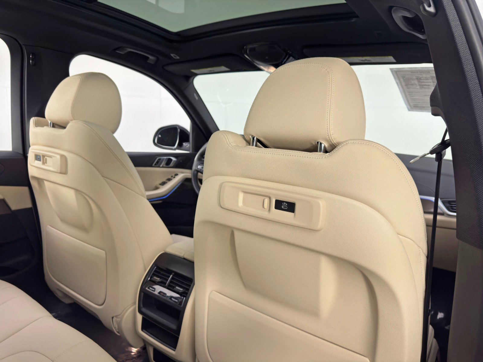 Used 2022 BMW X5 xDrive45e AWD/4WD image 42