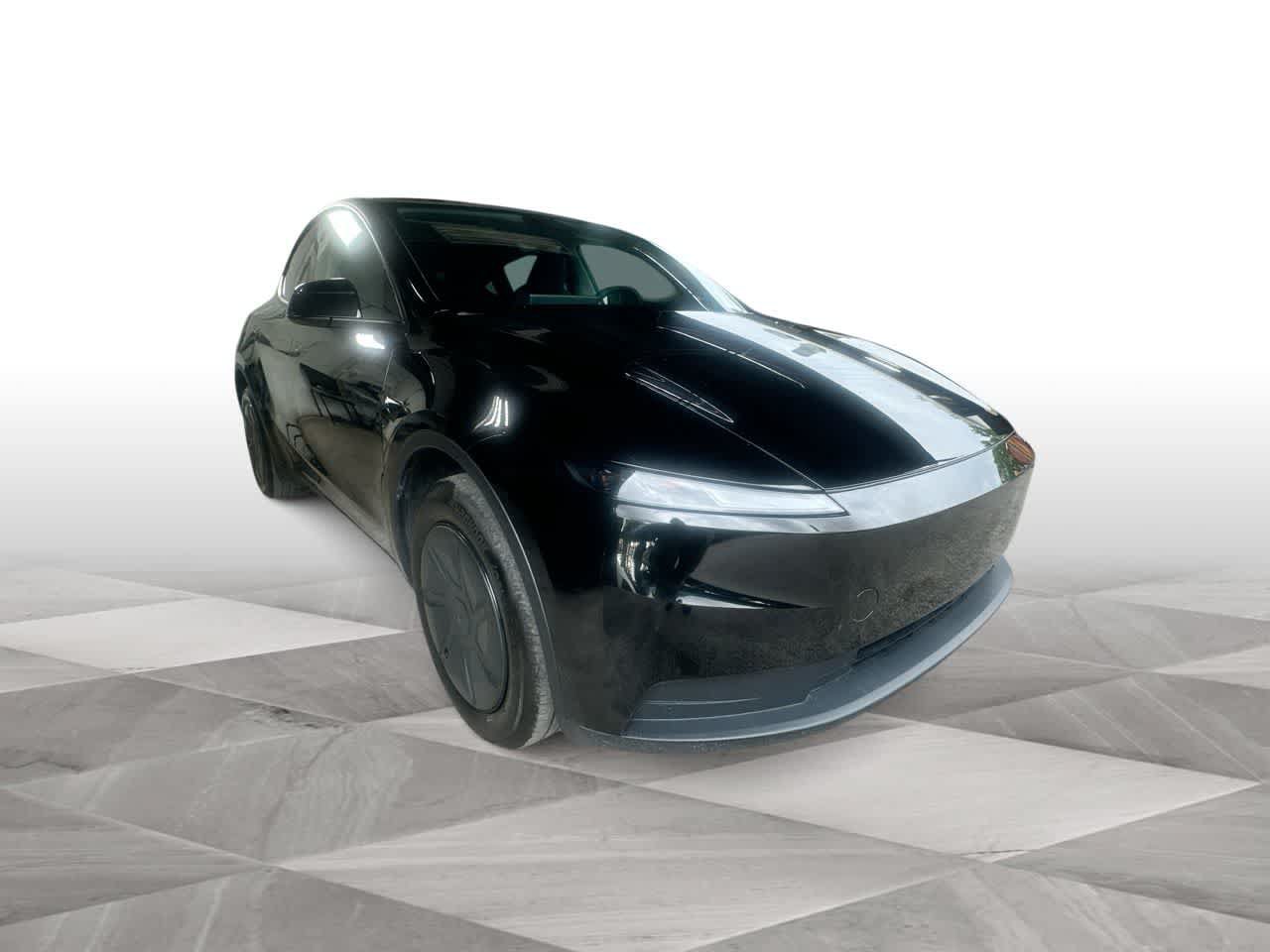 Used 2026 Tesla Model Y 2WD image 2