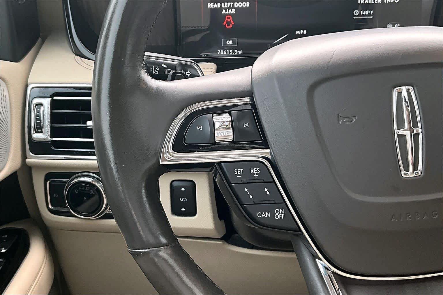 Used 2021 Lincoln Navigator L Reserve w/ Luxury Package AWD/4WD image 26