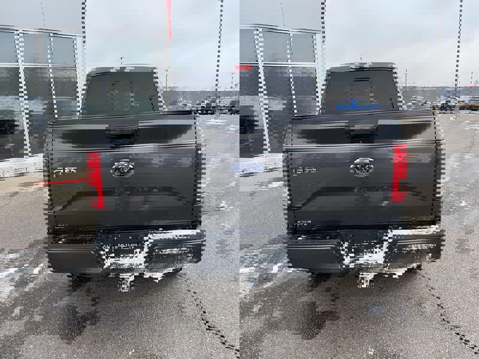 Used 2017 Ford F150 XLT w/ Equipment Group 302A Luxury image 18