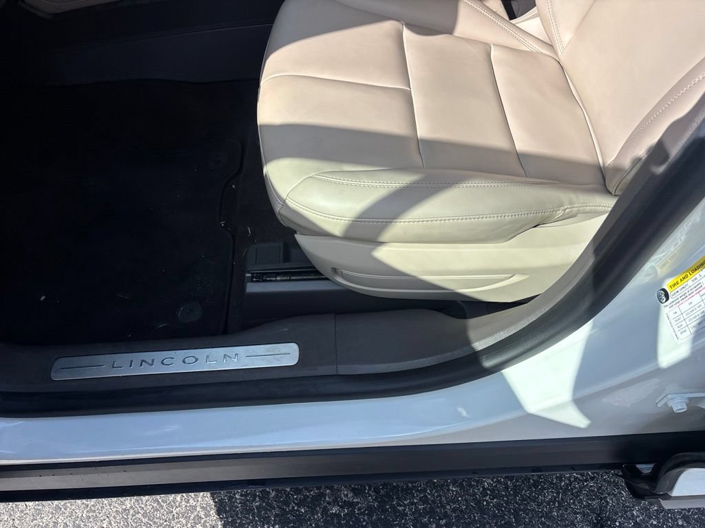 Used 2023 Lincoln Corsair FWD image 18