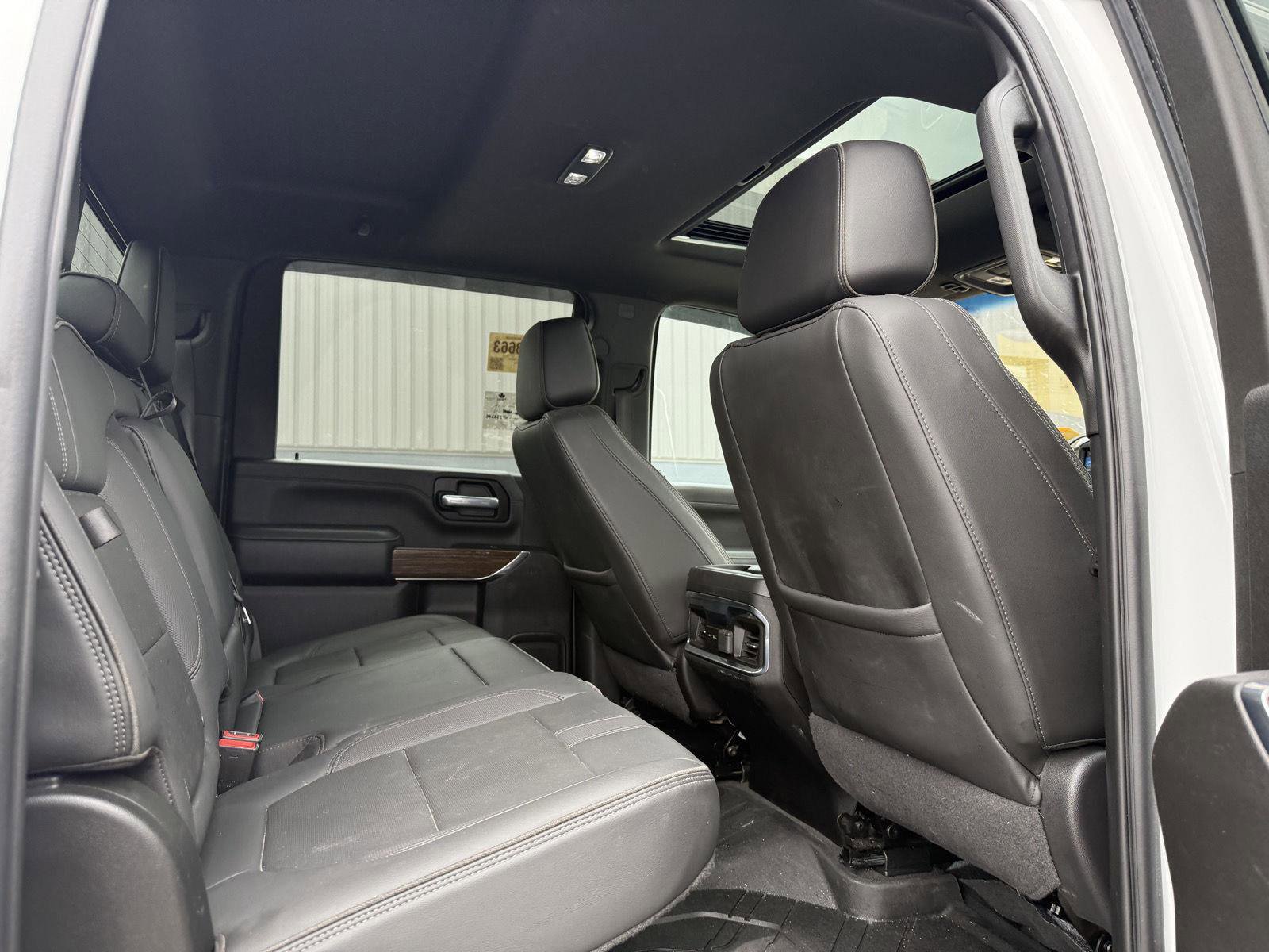 Used 2022 Chevrolet Silverado 3500 High Country w/ Safety Package II image 11