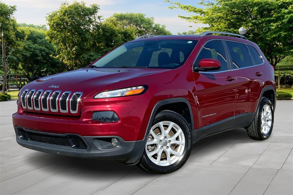 Used 2016 Jeep Cherokee Latitude w/ Comfort & Sound Group video 1