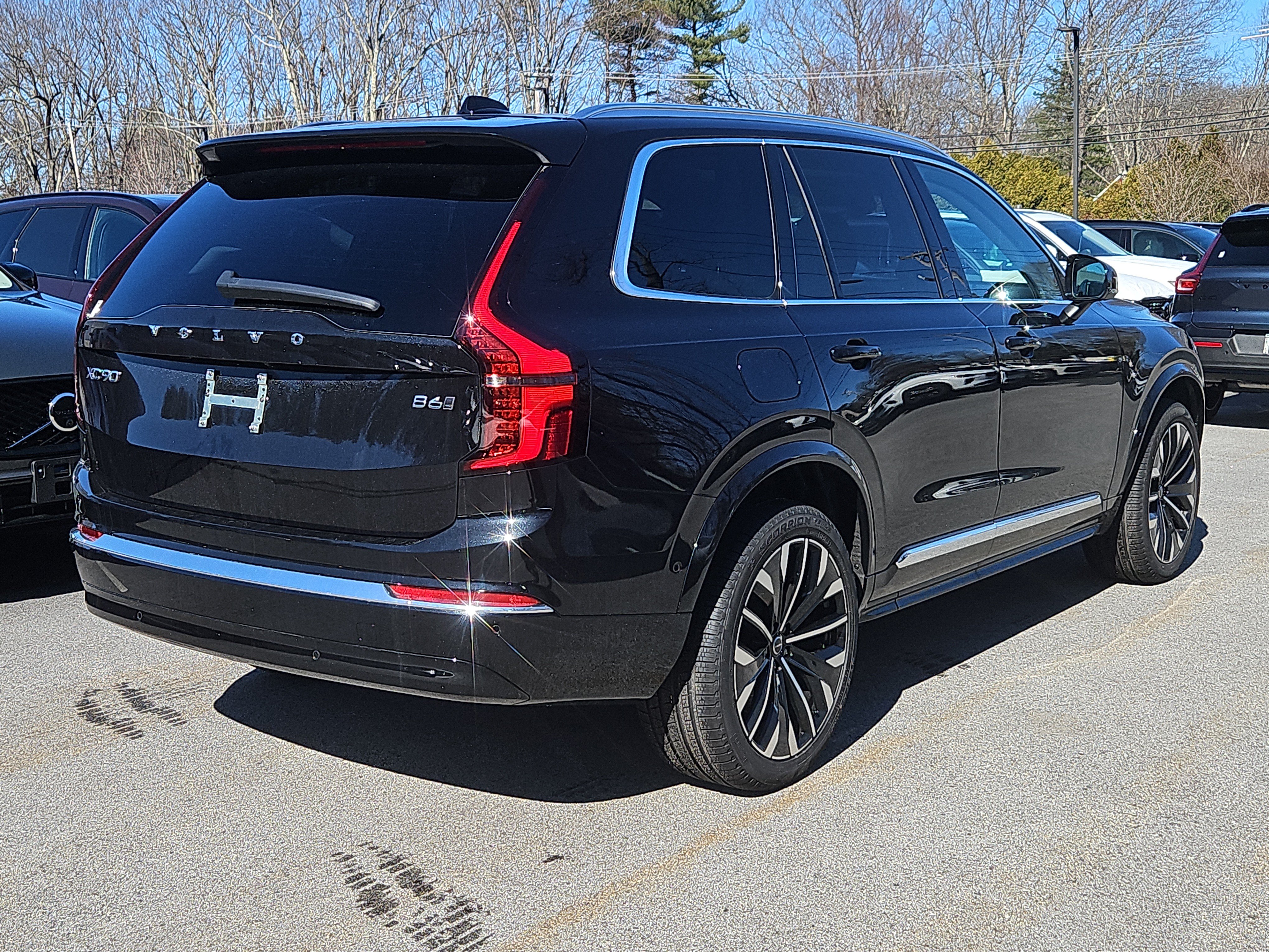 New 2026 Volvo XC90 B6 Ultra w/ Protection Package AWD/4WD image 2