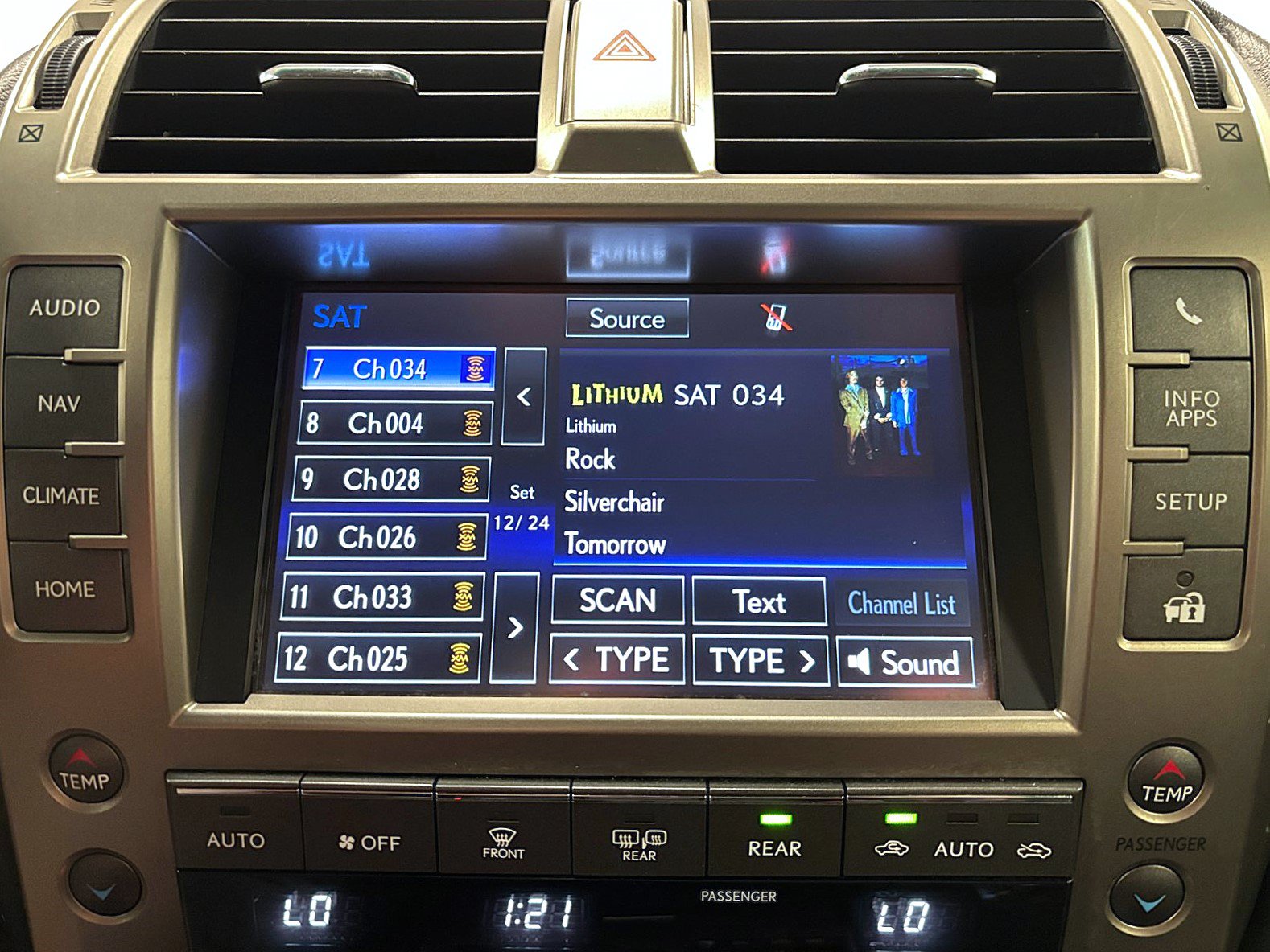 Used 2014 Lexus GX 460 Luxury AWD/4WD image 18