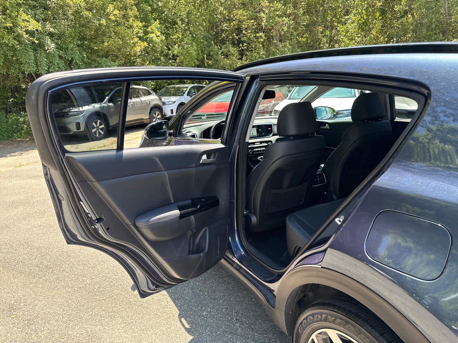 Used 2021 Kia Sportage EX w/ EX Technology Package AWD/4WD image 27