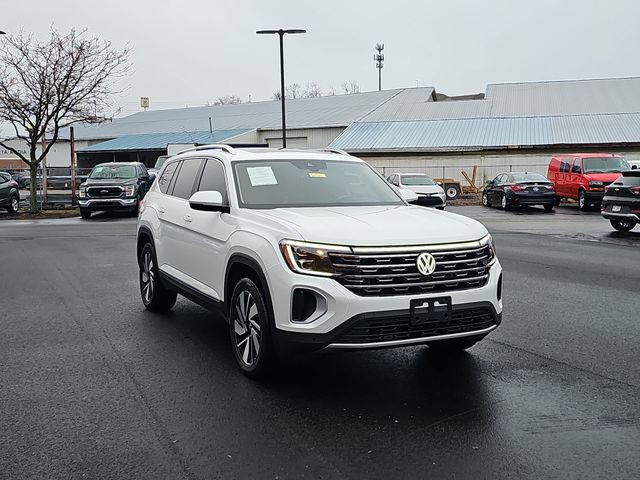 Used 2024 Volkswagen Atlas SEL image 11