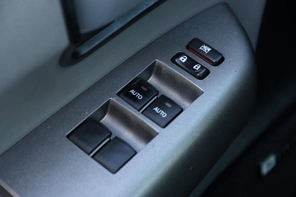 Used 2015 Toyota Sequoia Limited image 22