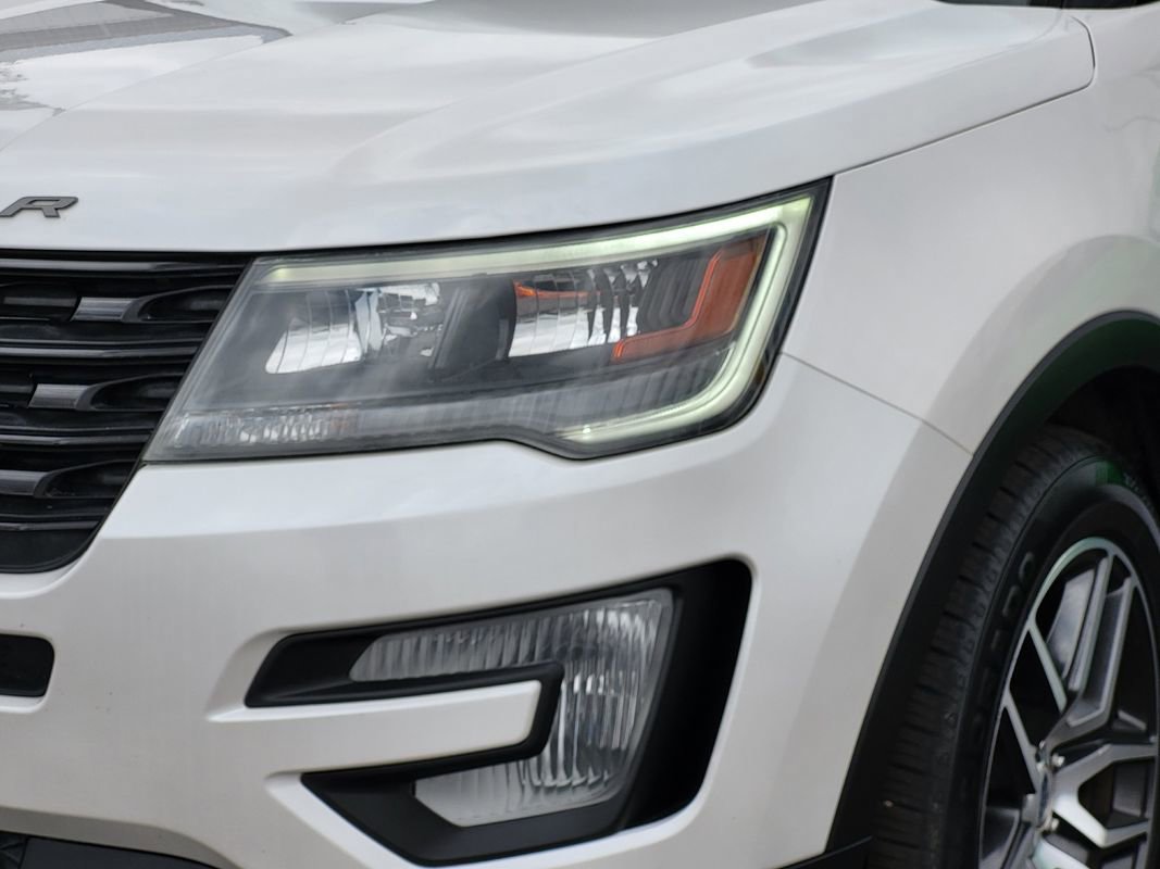 Used 2017 Ford Explorer Sport w/ Equipment Group 401A AWD/4WD image 10