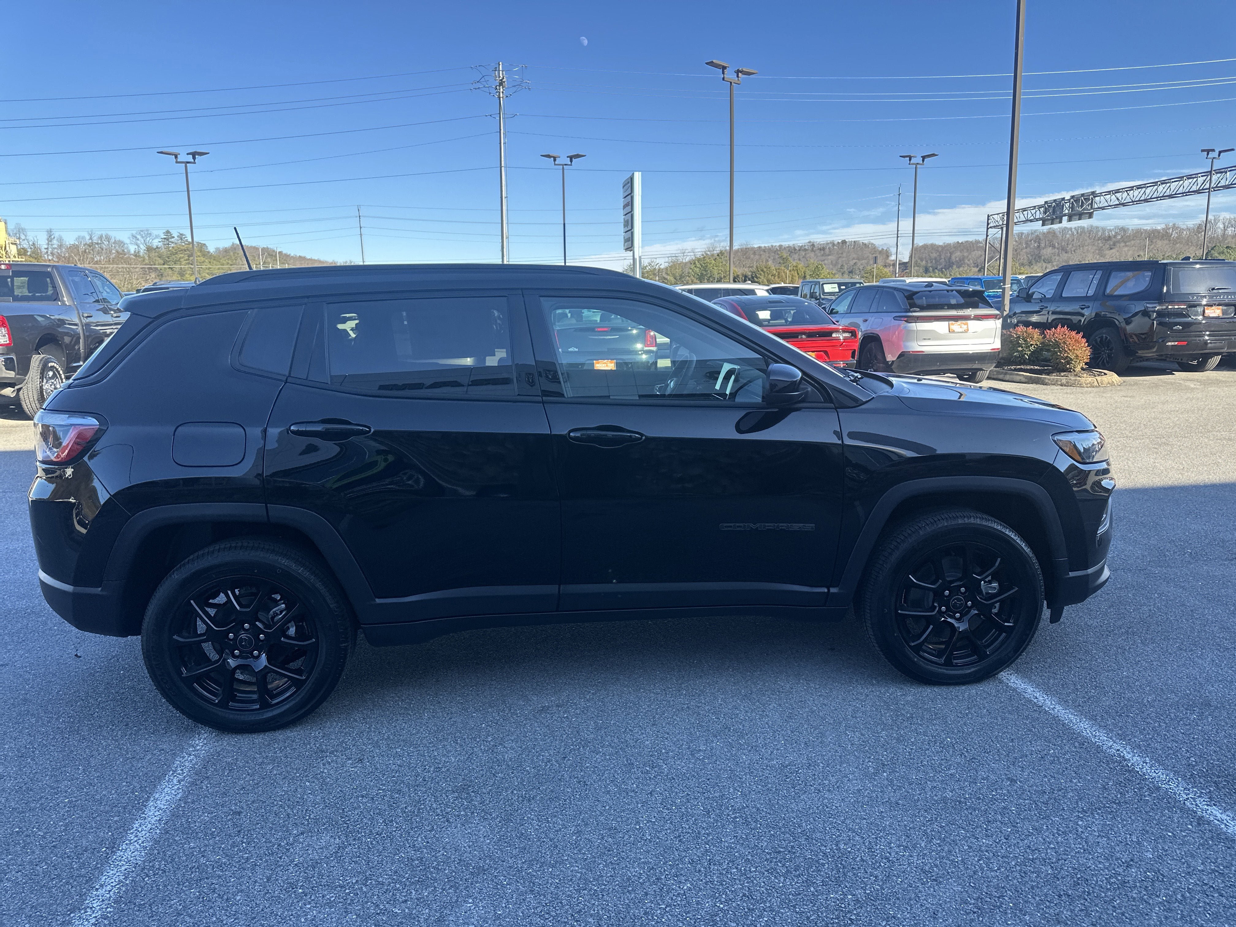 New 2026 Jeep Compass Latitude AWD/4WD image 6