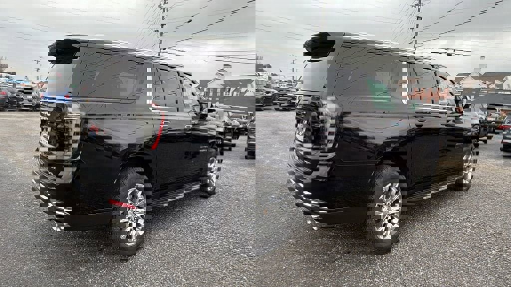 New 2026 Chevrolet Suburban Premier w/ Sun And Tow Package image 6