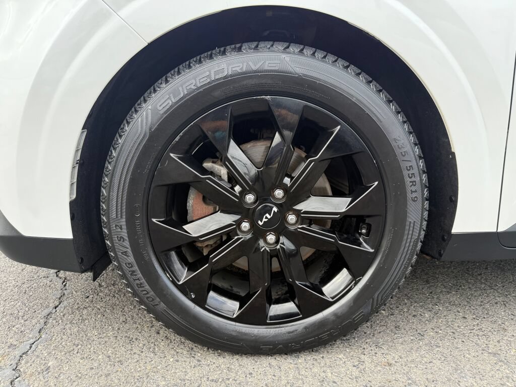 Used 2023 Kia Carnival SX FWD image 38