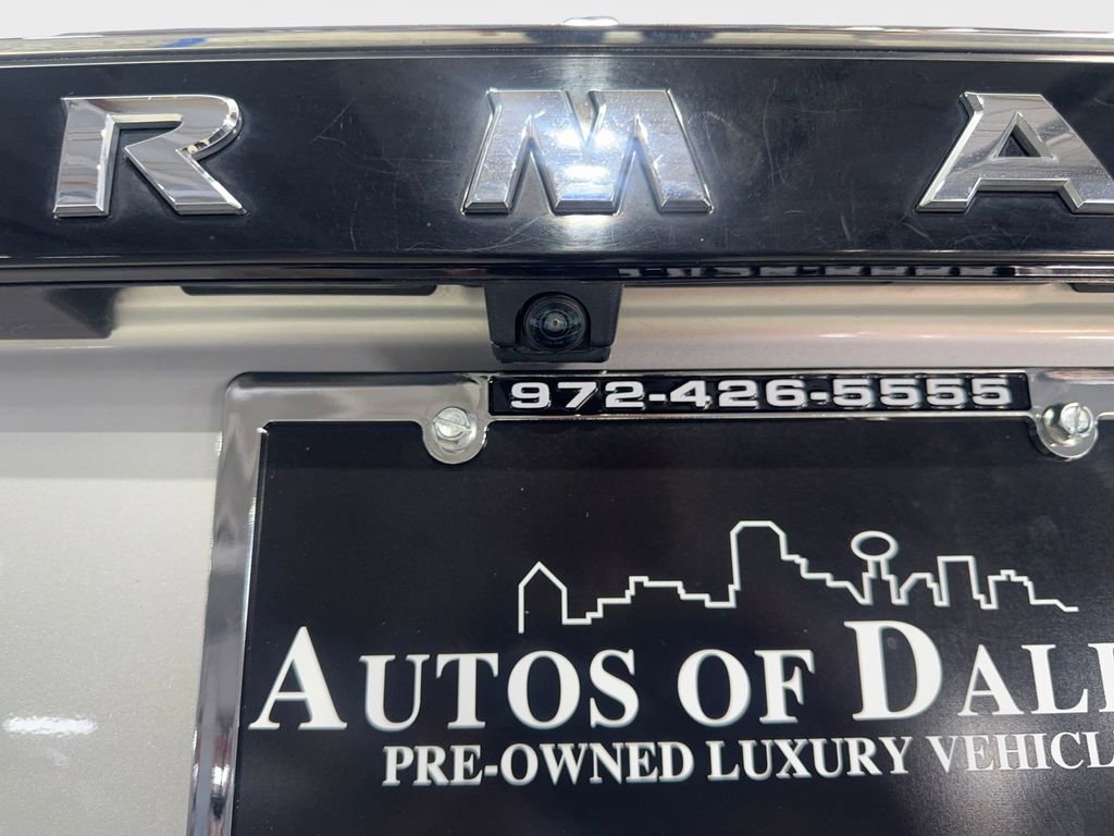 Used 2024 Nissan Armada SL image 24