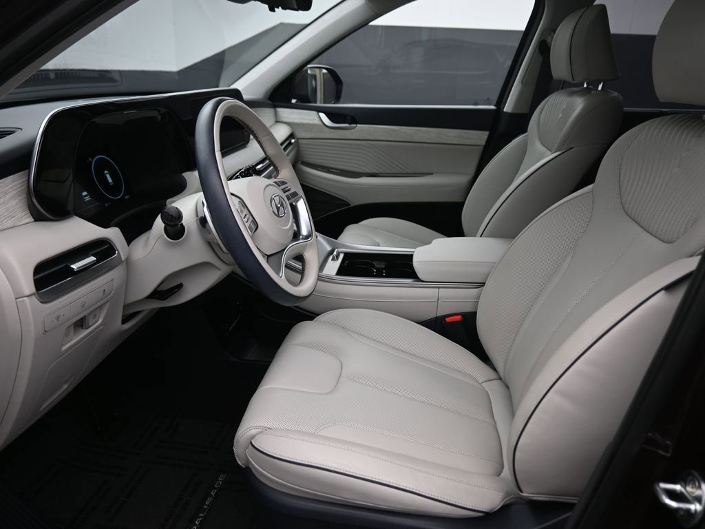 Used 2023 Hyundai Palisade Calligraphy image 10