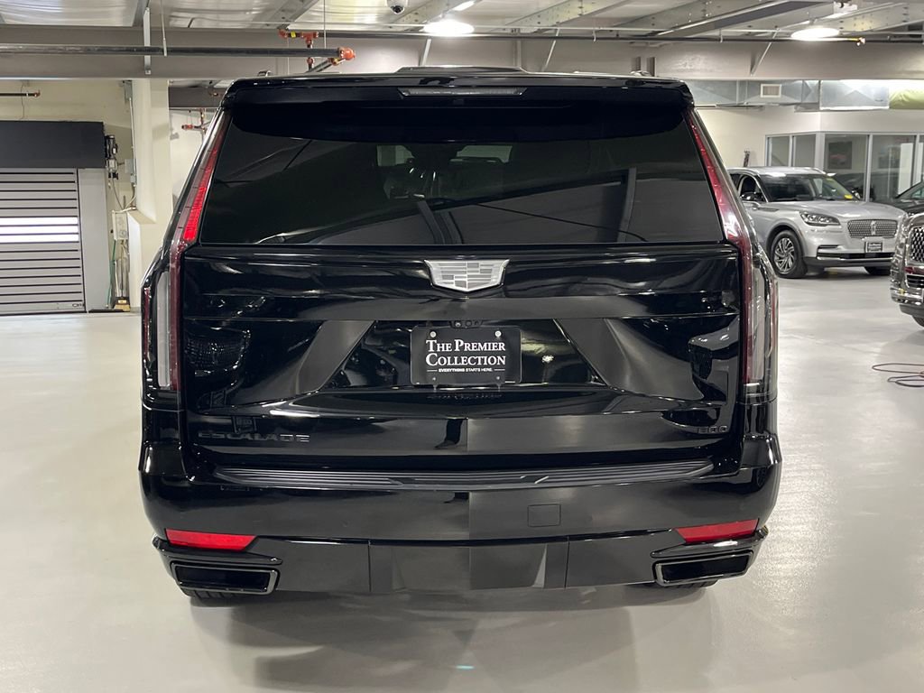 Used 2021 Cadillac Escalade Sport w/ Driver Assist Tech Package AWD/4WD image 3