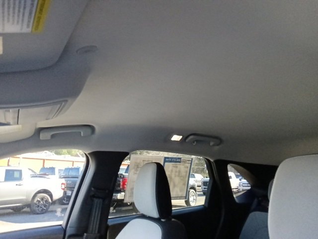 Used 2025 Ford Escape Active image 14