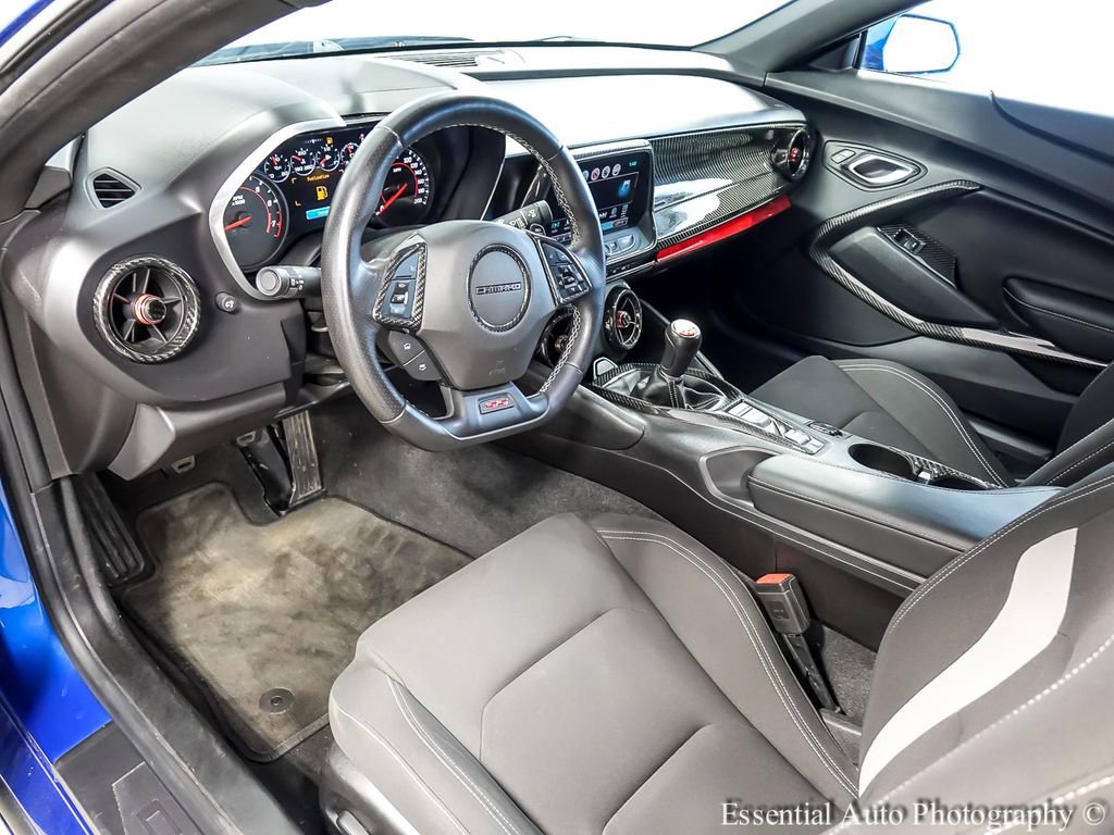 Used 2016 Chevrolet Camaro SS RWD image 10