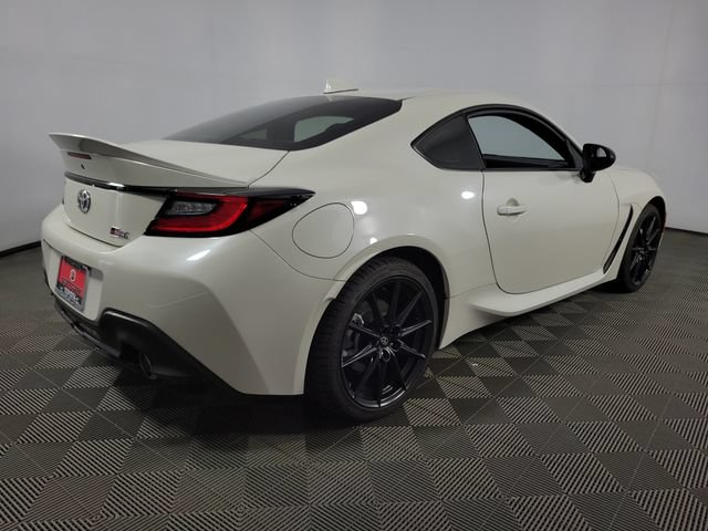 Used 2025 Toyota GR86 Premium RWD image 8