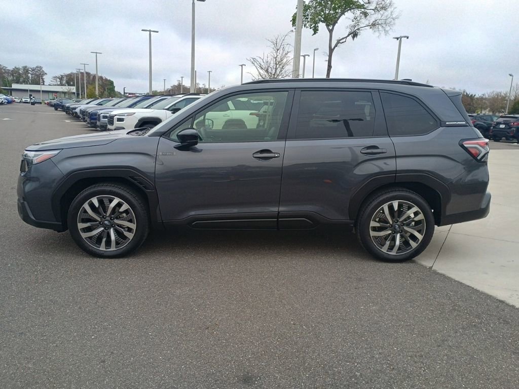Used 2025 Subaru Forester Touring image 8
