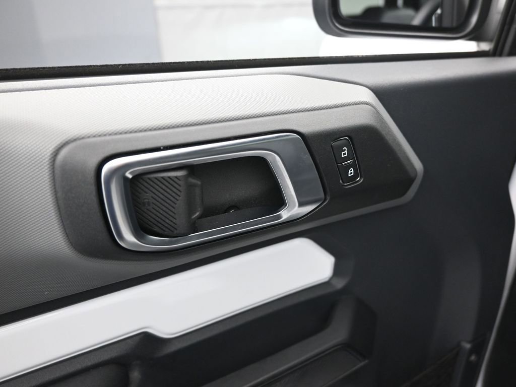 Used 2024 Ford Bronco Big Bend image 10