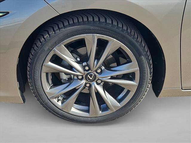 Used 2019 Lexus ES 350 F Sport w/ Accessory Package 2 image 24