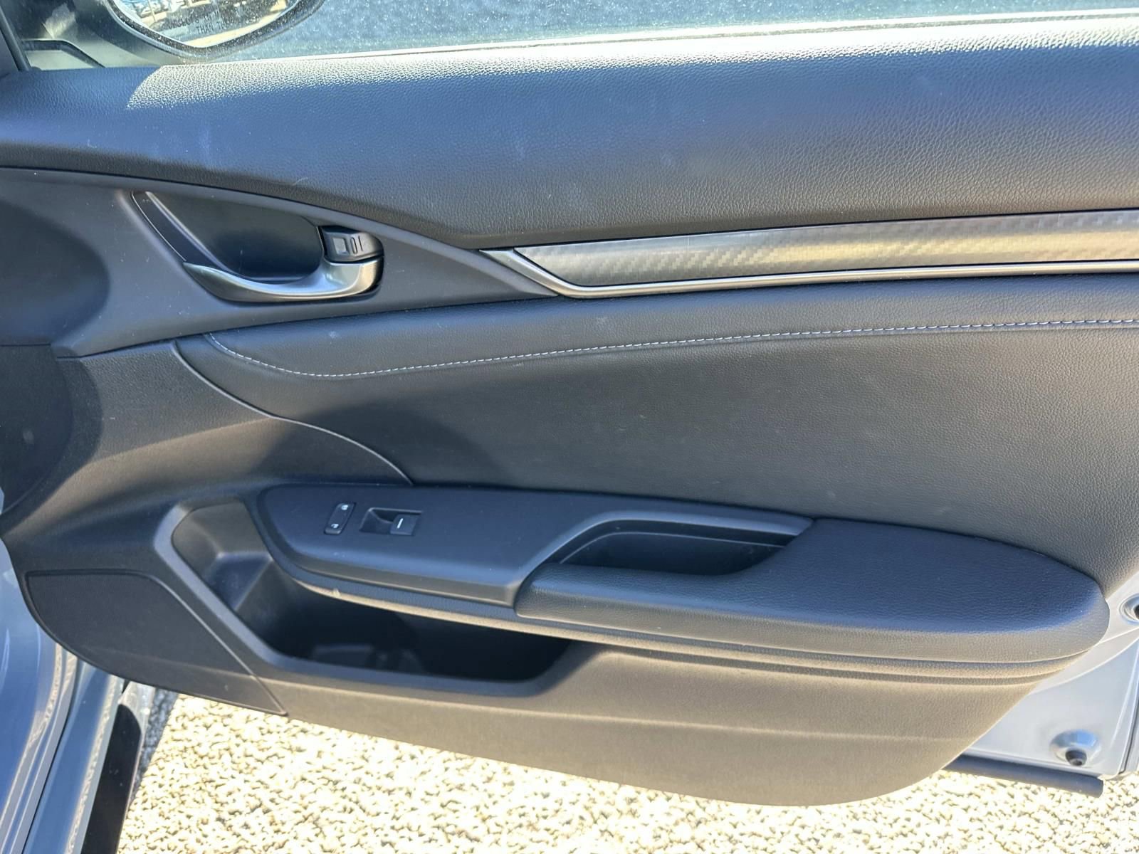 Used 2017 Honda Civic Sport Touring image 8