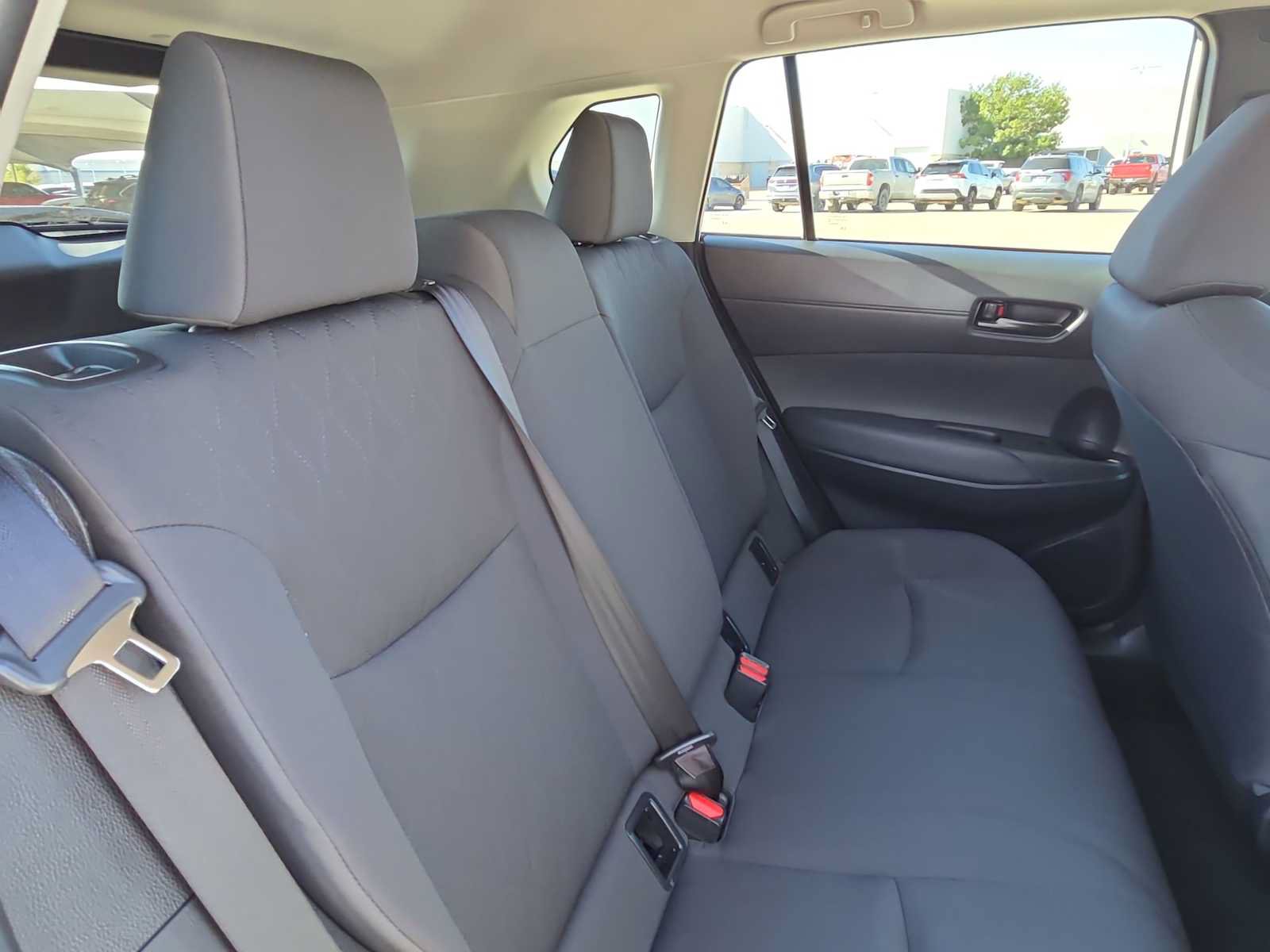 Certified 2025 Toyota Corolla Cross LE w/ Moonroof Package FWD image 17