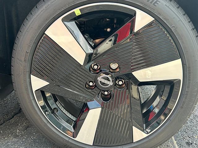 New 2025 Nissan Kicks SR w/ SR Premium Package AWD/4WD image 26