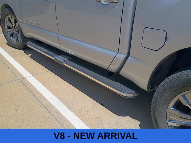 Used 2018 Nissan Titan SV w/ SV Convenience Package RWD image 7